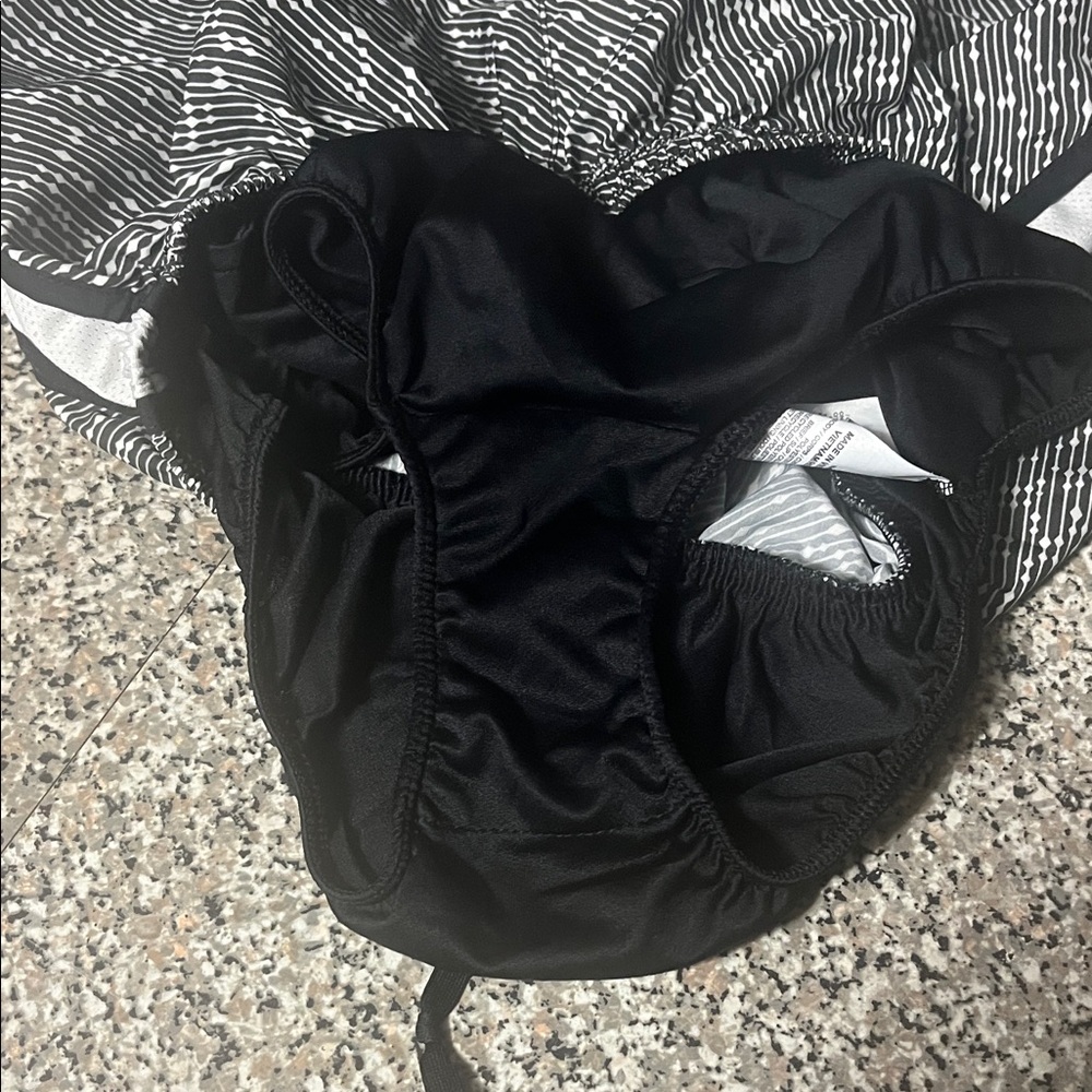 Nike Shorts - Picture 4 of 4